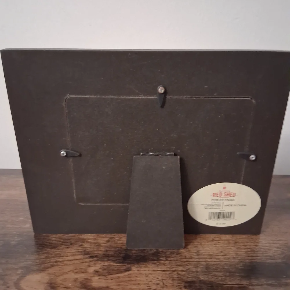 Red Shed Friends Picture Frame